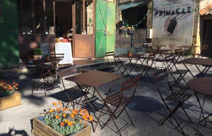 Maison De Village Familiale Pont Du Gard, Toit Terrasse, Barbecue, Fibre ヴェール・ポン・デュ・ガル エクステリア 写真