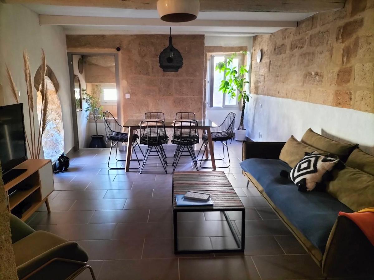 Maison De Village Familiale Pont Du Gard, Toit Terrasse, Barbecue, Fibre ヴェール・ポン・デュ・ガル エクステリア 写真
