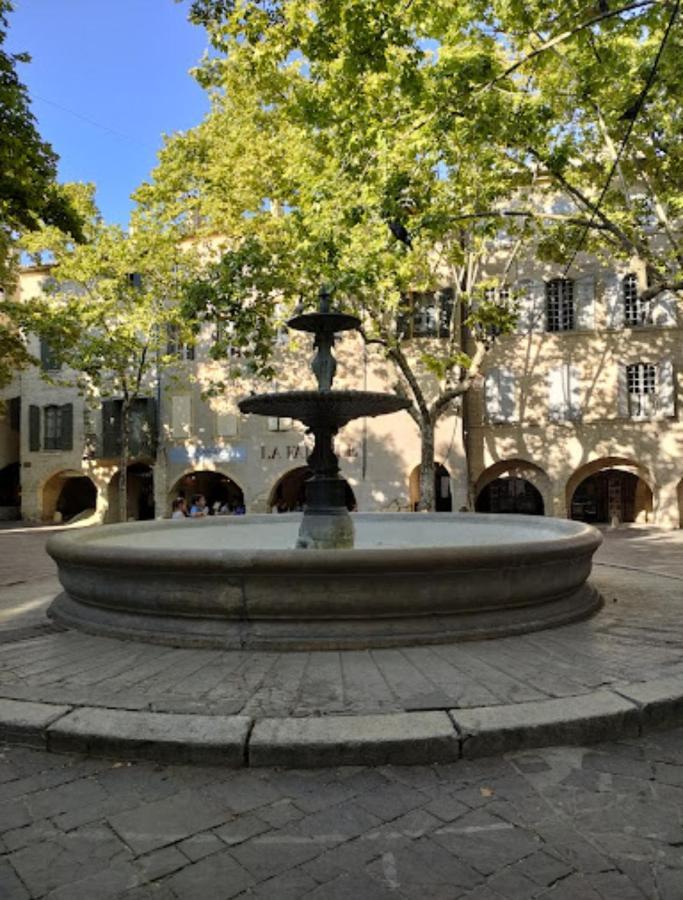 Maison De Village Familiale Pont Du Gard, Toit Terrasse, Barbecue, Fibre ヴェール・ポン・デュ・ガル エクステリア 写真