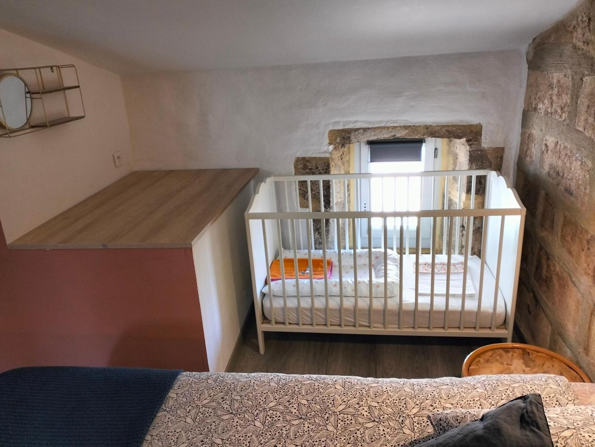 Maison De Village Familiale Pont Du Gard, Toit Terrasse, Barbecue, Fibre ヴェール・ポン・デュ・ガル エクステリア 写真