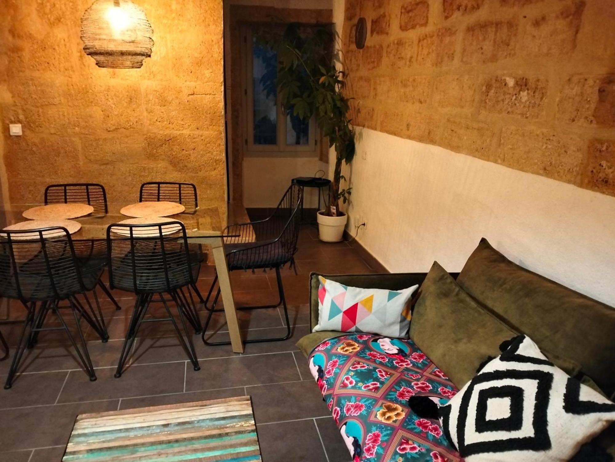 Maison De Village Familiale Pont Du Gard, Toit Terrasse, Barbecue, Fibre ヴェール・ポン・デュ・ガル エクステリア 写真